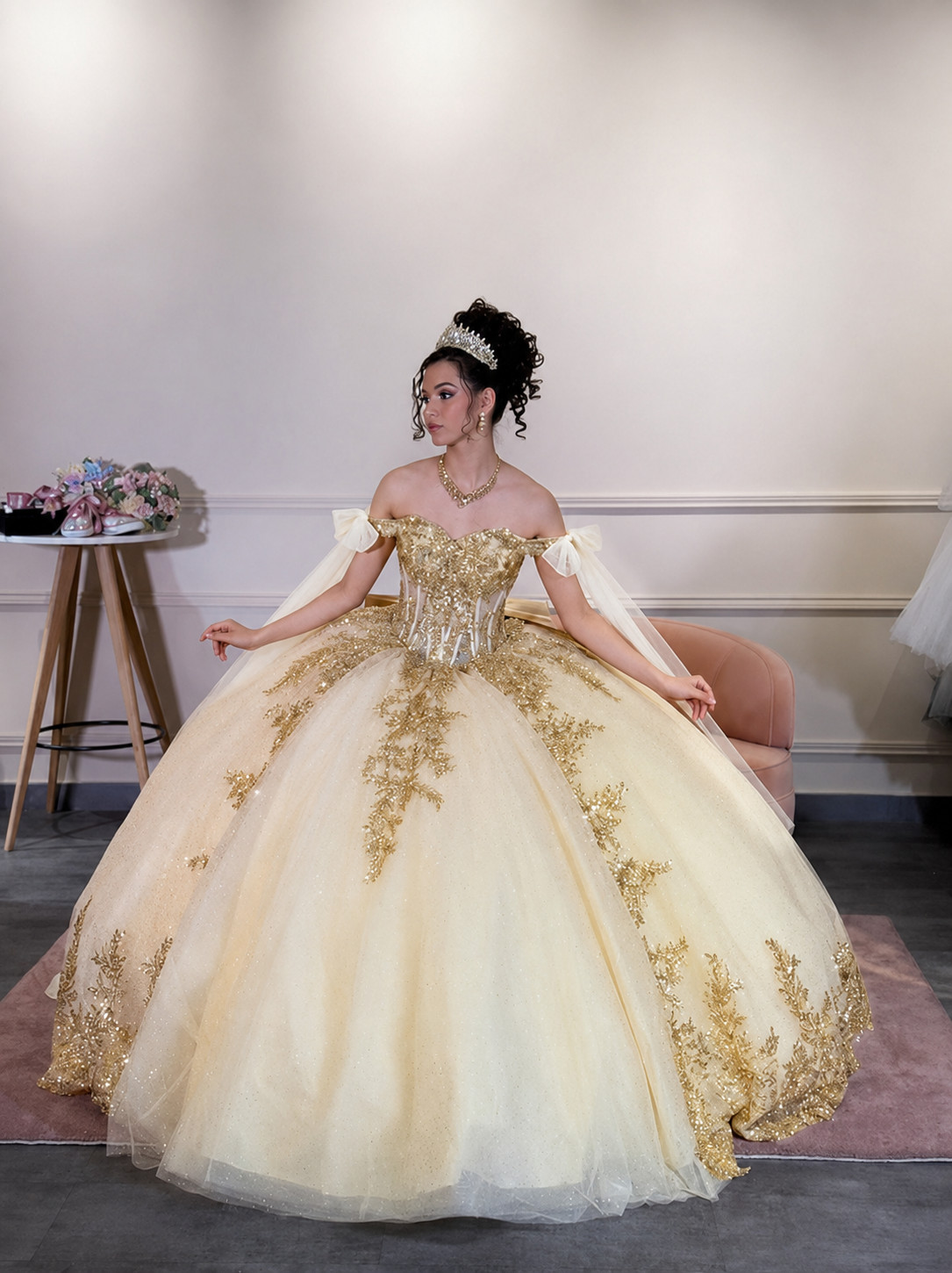 Luxury Gold Appliques Quinceanera Dress with Long Train Off Shoulder Ball Gowns