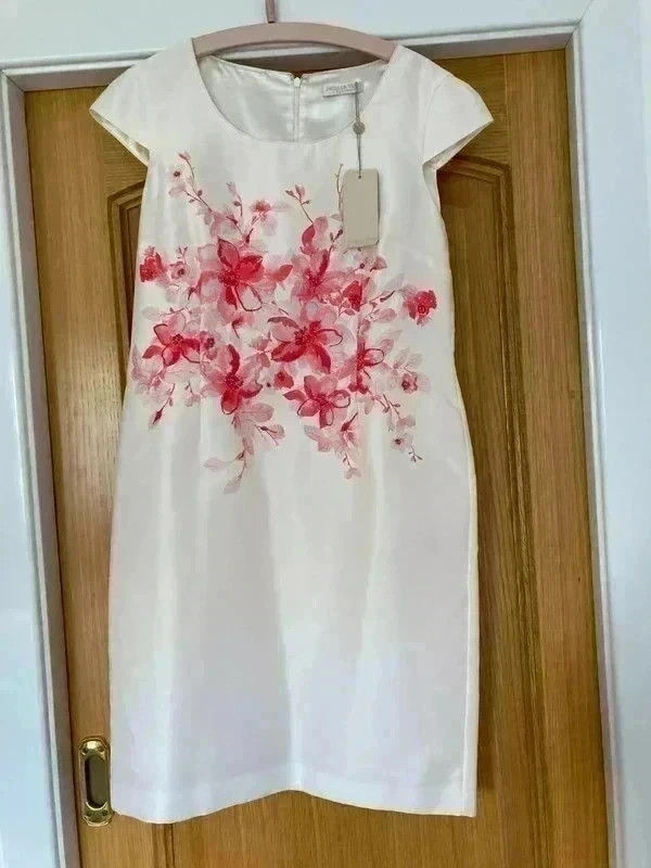 Jacques Vert Ivory Dress size UK12 P New with Tags