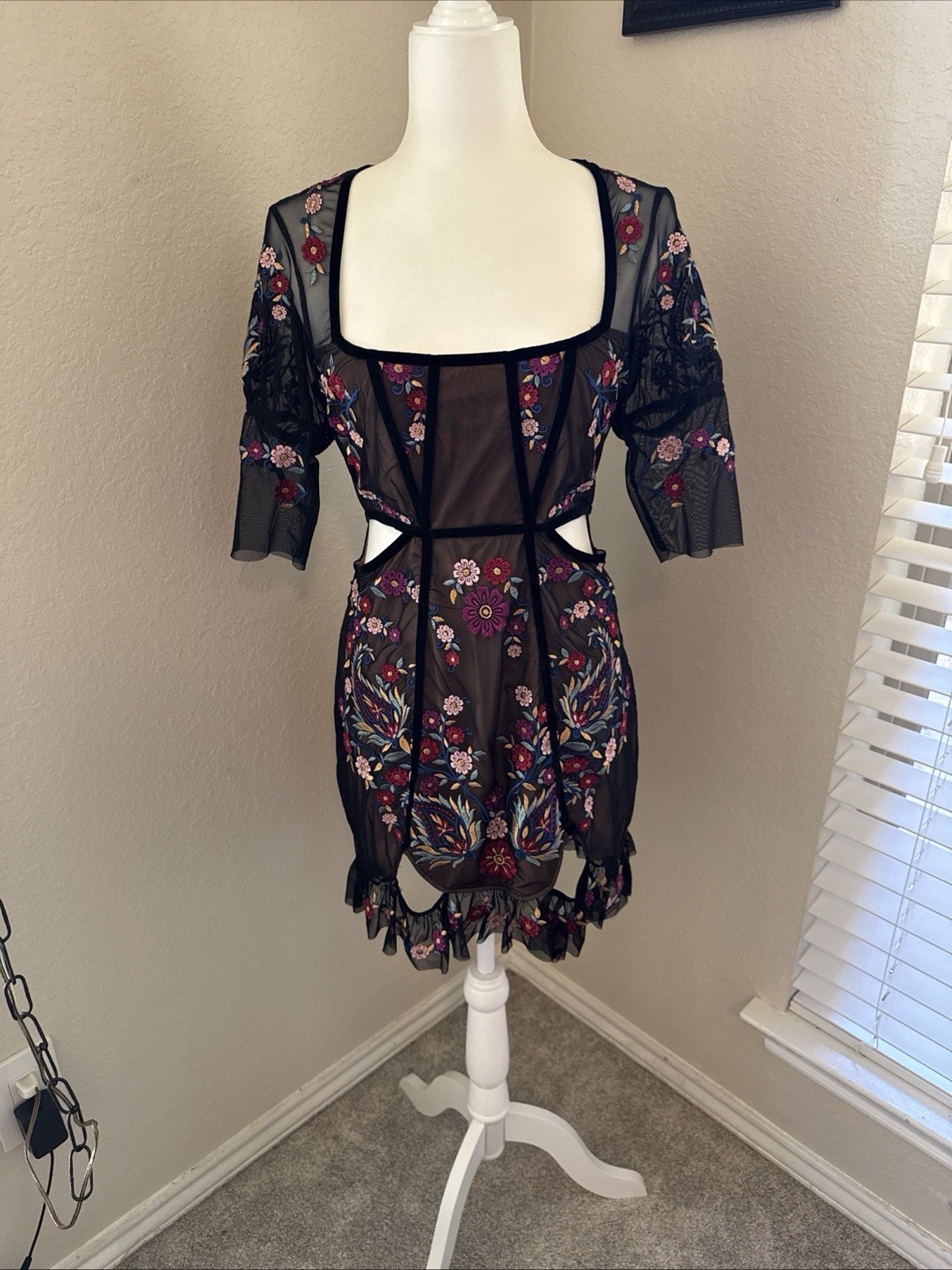 NWT For Love & and Lemons Ester Mini Dress Black Mesh Embroidered Medium Floral