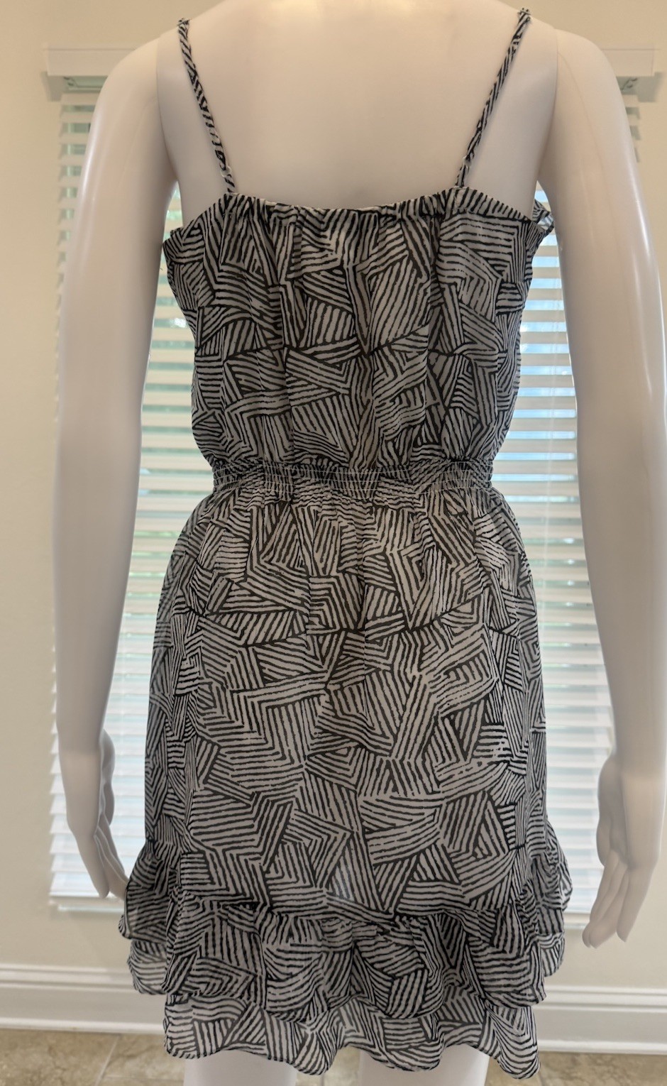 Moda International Geometric Print Ruffle Sundress in Black/White SizeXs