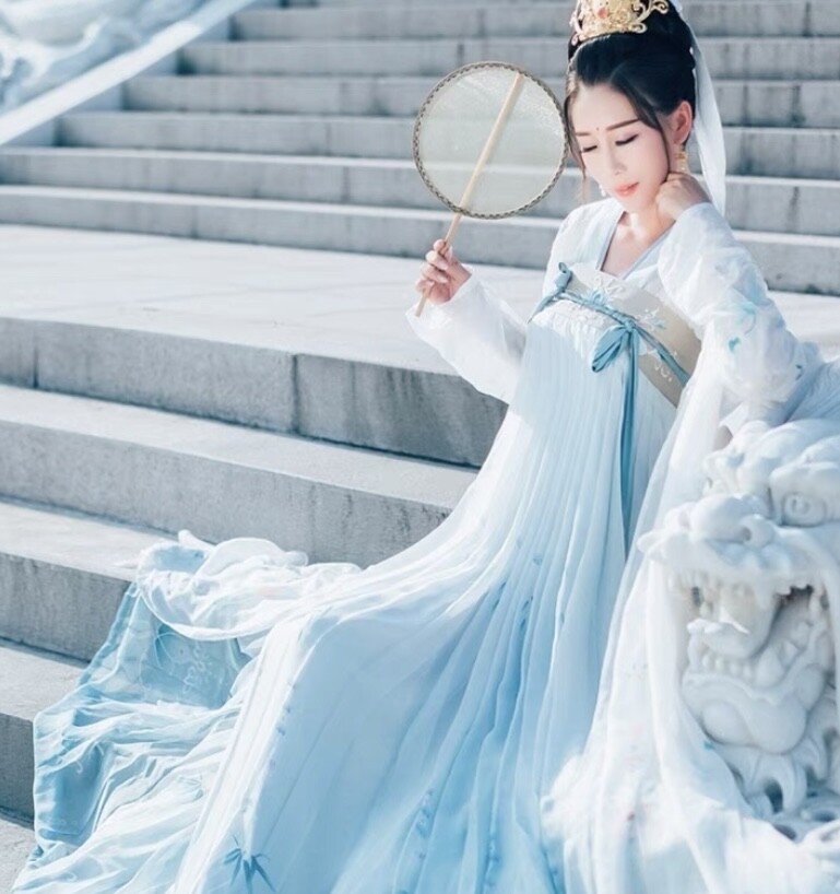Traditional Chinese Dress: Hanfu 2pc/set various style