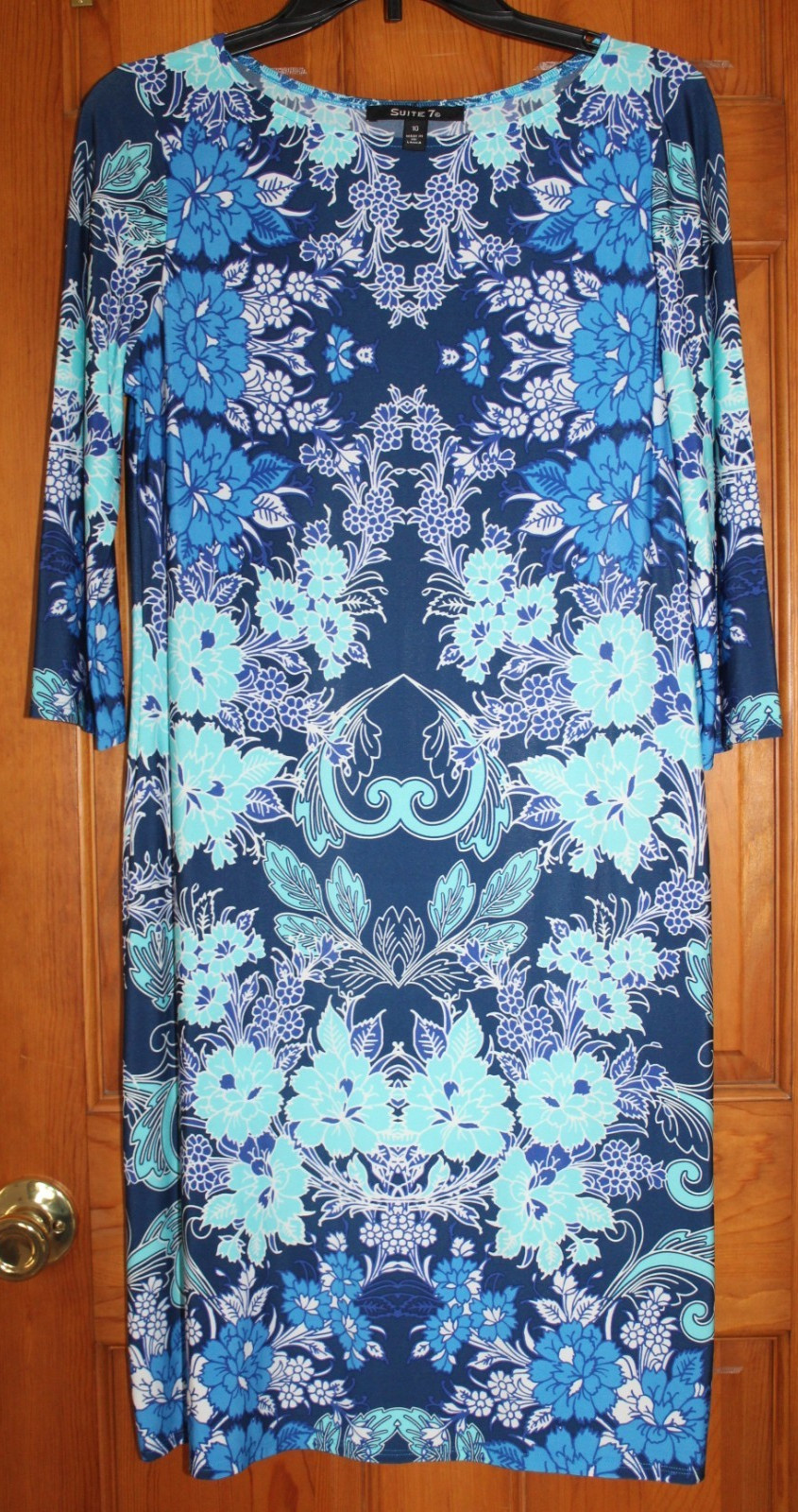 EUC Women’s SUITE 7 Floral Print Straight Dress Size 10 Blue Colors Lightweight