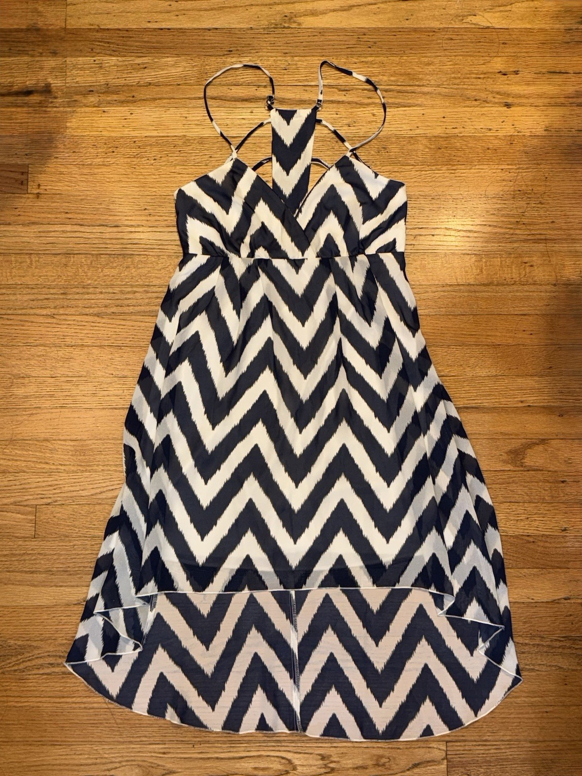 [RUBY BERI] Navy Blue & White Chevron Pattern Flowy High-Low Backless Dress w/ A
