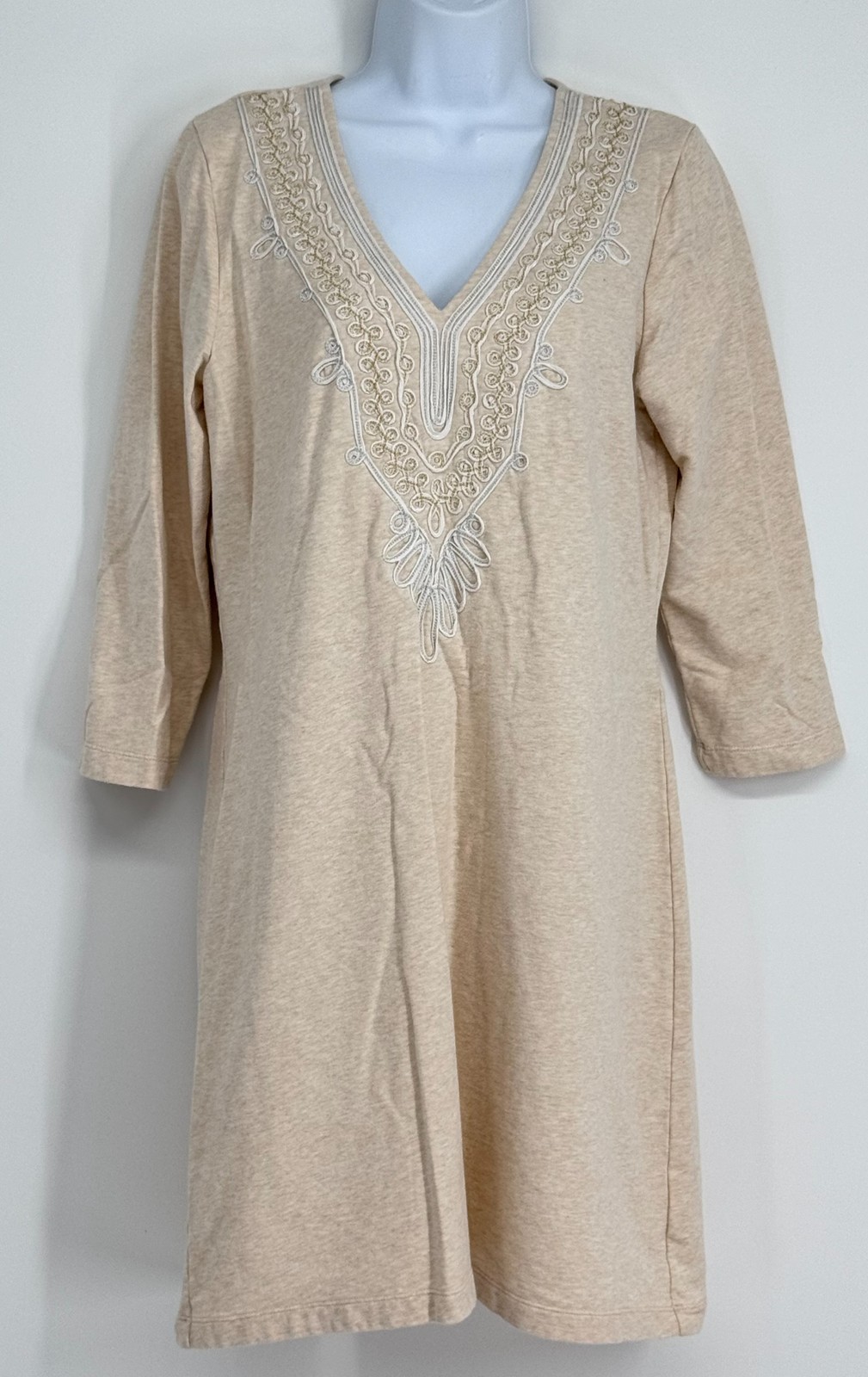 Lilly Pulitzer Women L Beige Embroidered Beaded V-Neck Knit Shift Dress Read