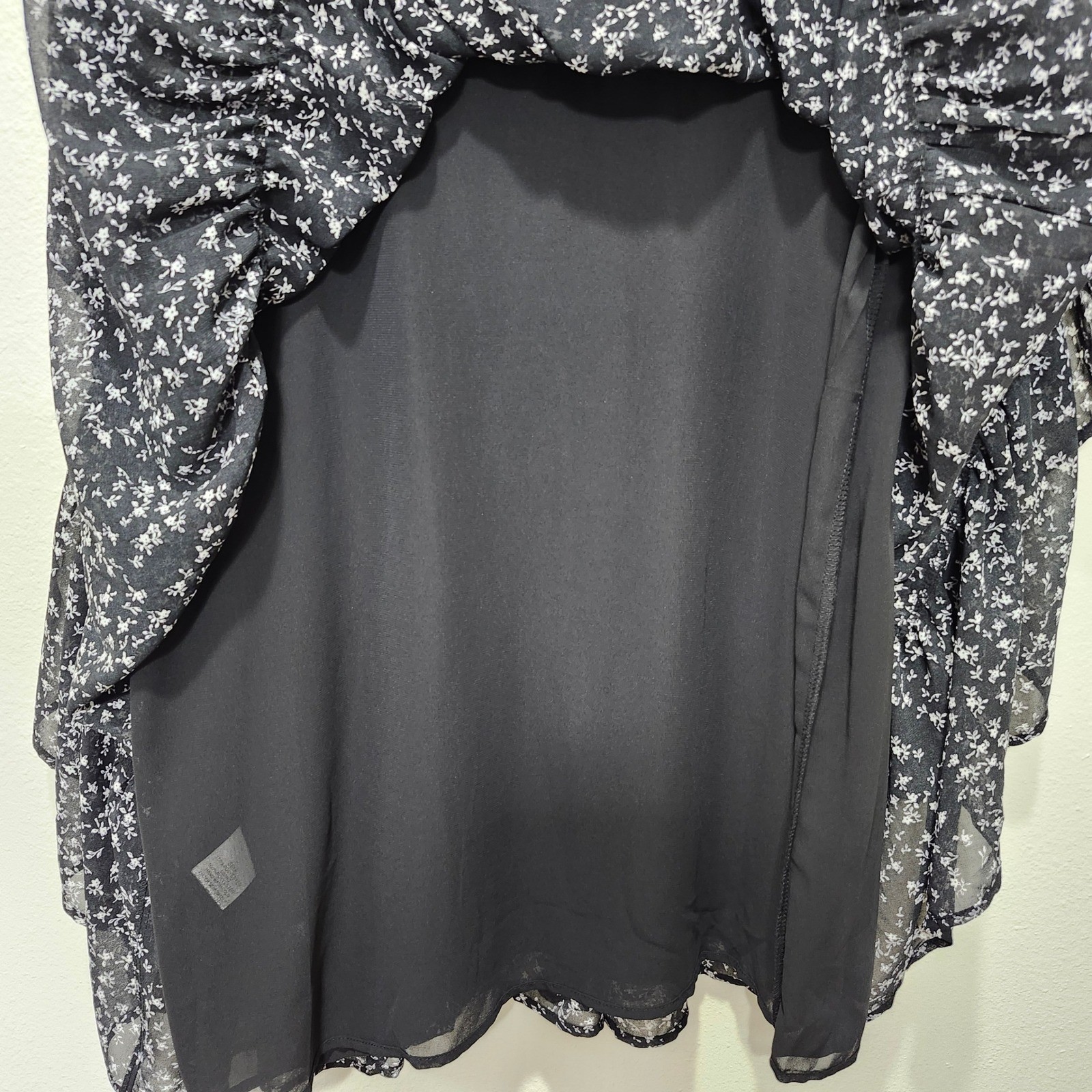 Pinch Black Tiered Floral Print Long Sleeve Ruffle Lined Dress Size Large