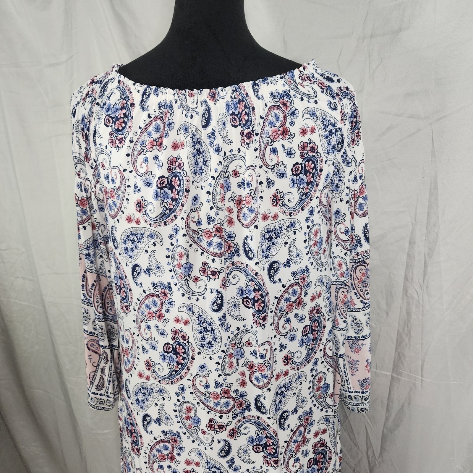 CATO Size Medium Pink Blue Paisley Smocked Off Shoulder Lined Shift Dress Pocket