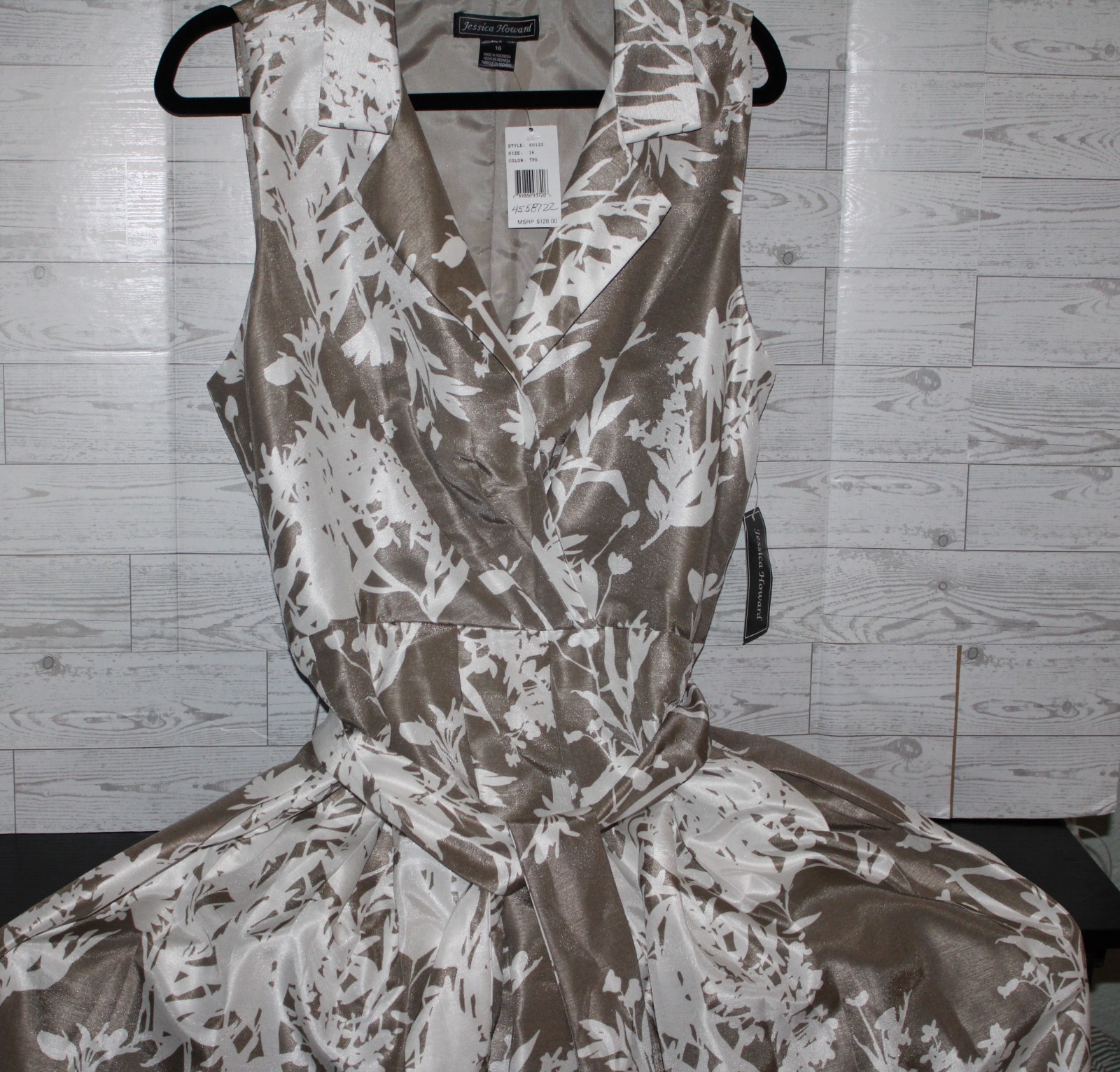 JESSICA HOWARD SURPLICE V-NECK FIT AND FLARE DRESS SZ 16 TAILORED WAIST PANEL