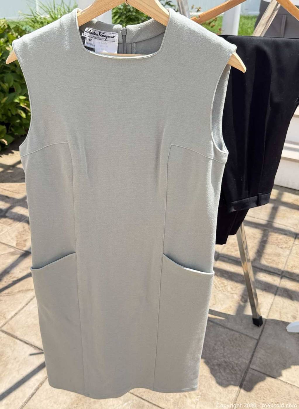 Salvatore Ferragamo Dress Womens EU 42 Sage Green Sleeveless Sheath Italy 90s