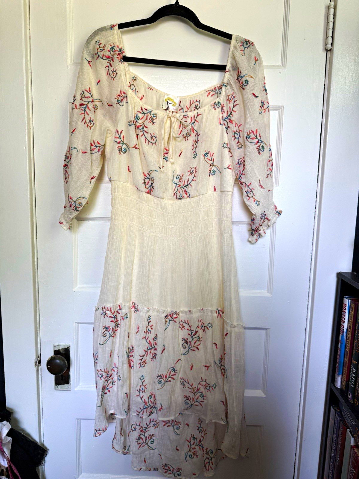 Fig and Flower Ivory Floral Embroidered Smocked Boho Peasant High-Low Dress Sz L