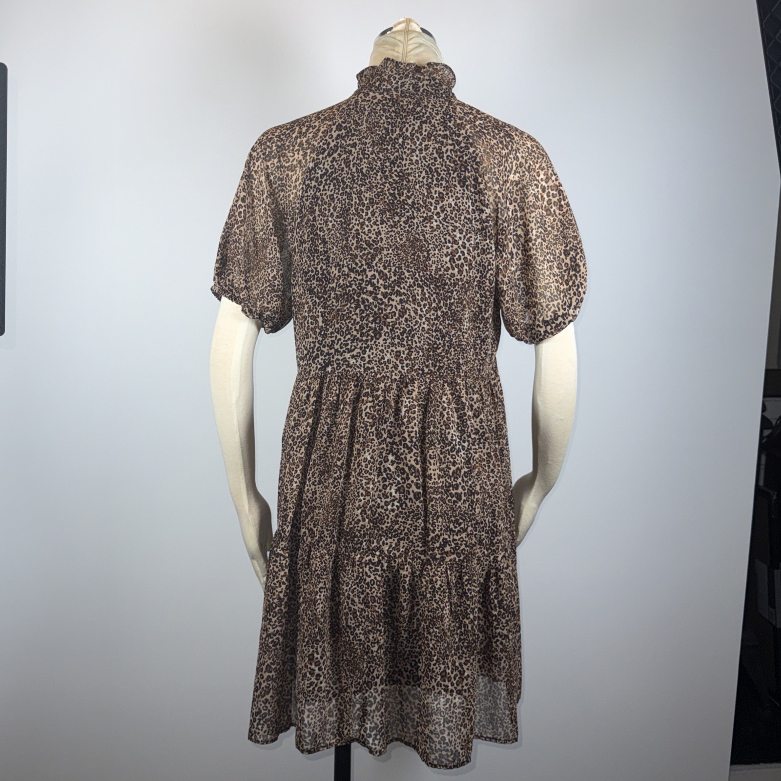 1.State Animal Print Chiffon Ruffle Neck Babydoll Above The Knee Women’s Medium