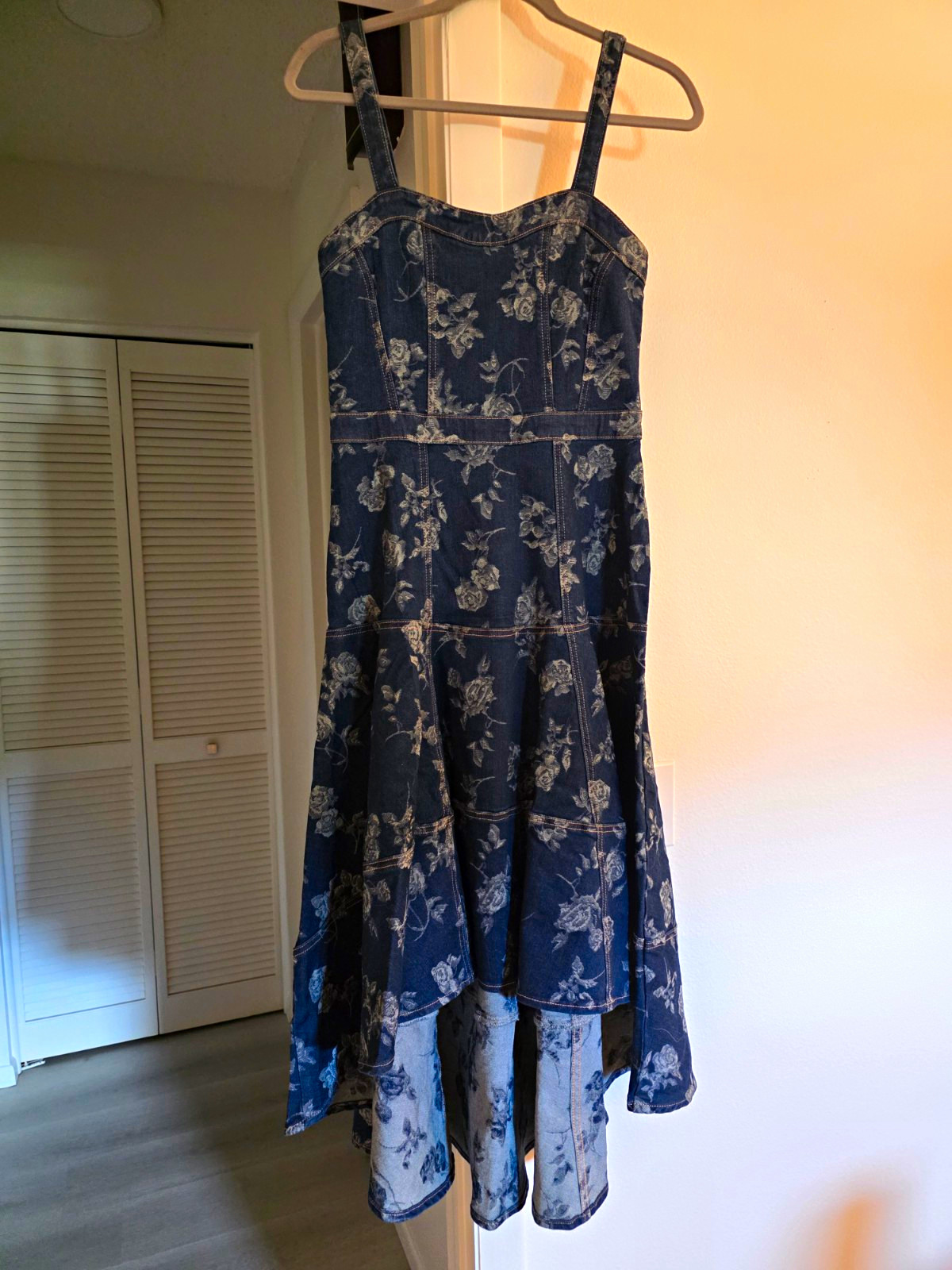 Jewel Badgley Mischka Blue Floral Denim Midi A-Line Sweetheart Strappy 4