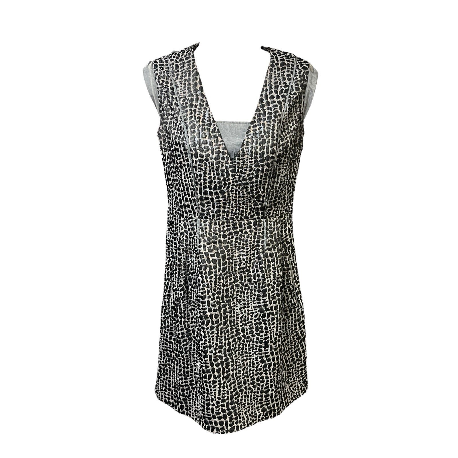 C Luce Mini Dress Size M Grey Leopard Print Sleeveless V-Neck Edgy Chic Trendy