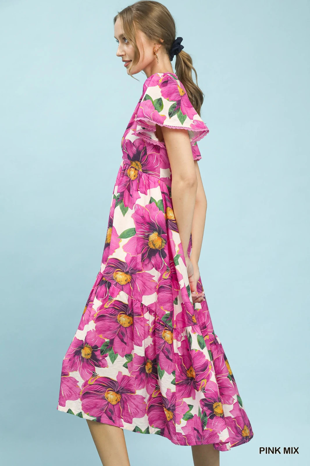 Umgee Tropical Floral V-Neck Flutter Sleeve Tiered Midi Dress – Pink Mix – Small