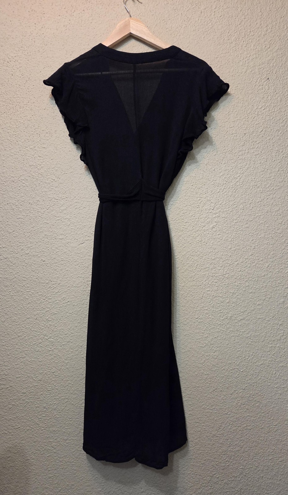 MOD REF Dress Womens Medium Black Ruffle Flutter Sleeve V Neck Midi Belted Rayon