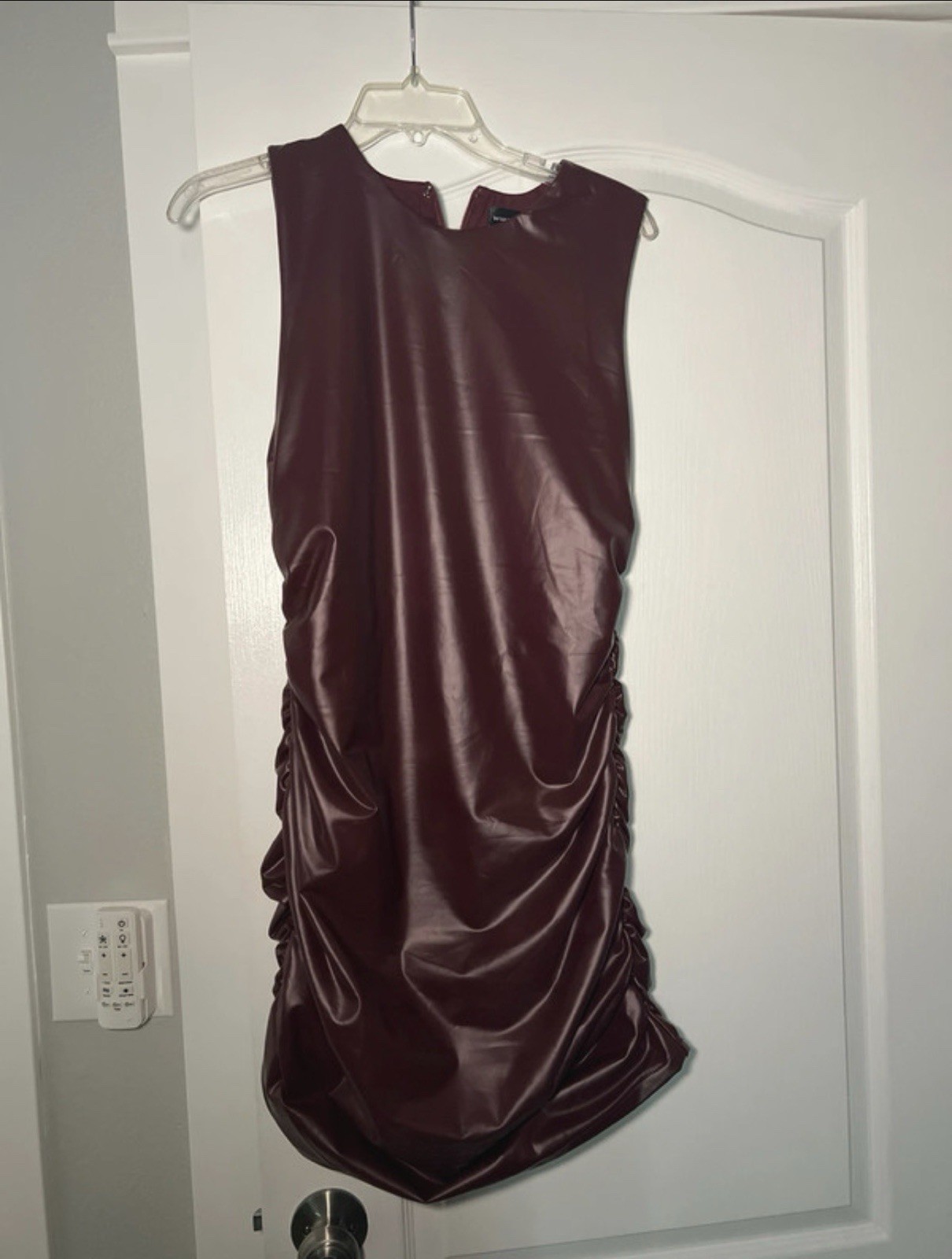 White Fox Burgundy Faux Leather Ruched Bodycon Mini Dress Round Neck L
