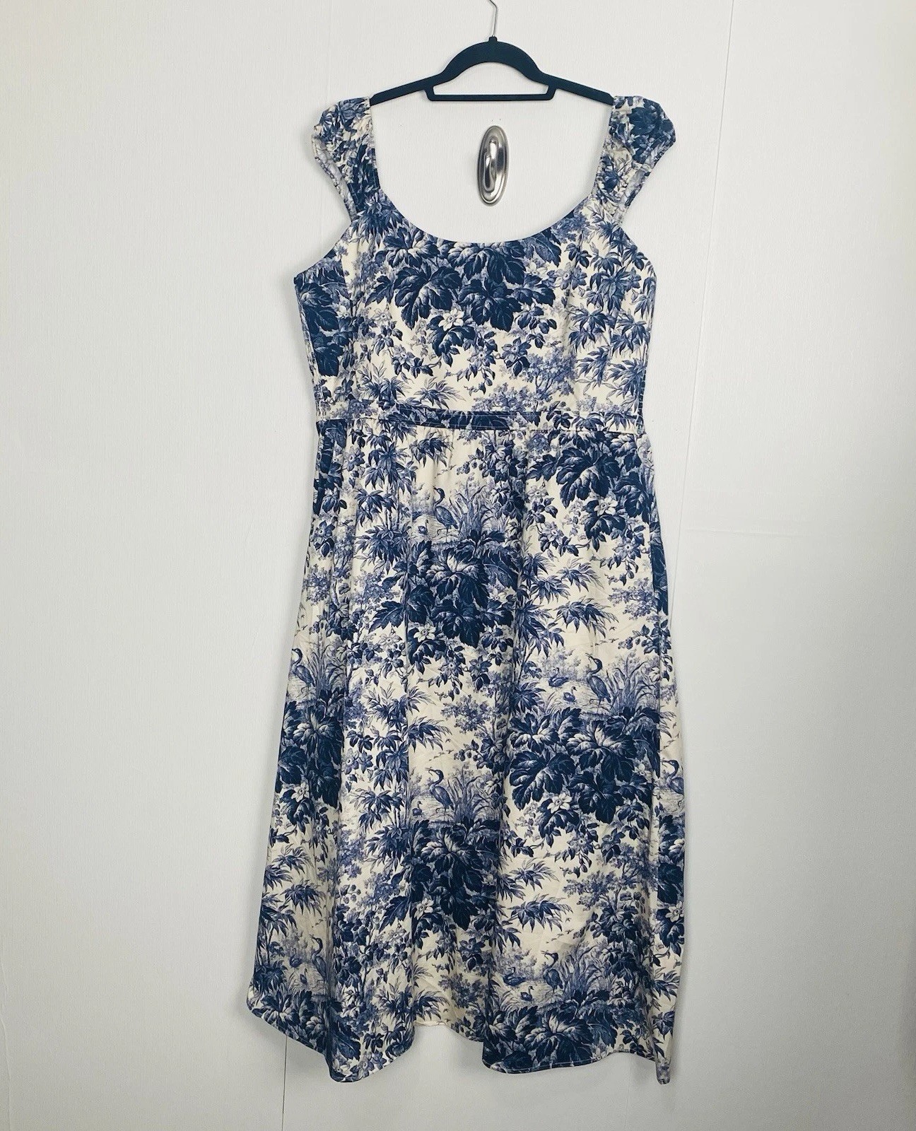 TUCKERNUCK EIRA DRESS NAVY CREAM SLEEVELESS DRESS WITH POCKETS SIZE XXXL.