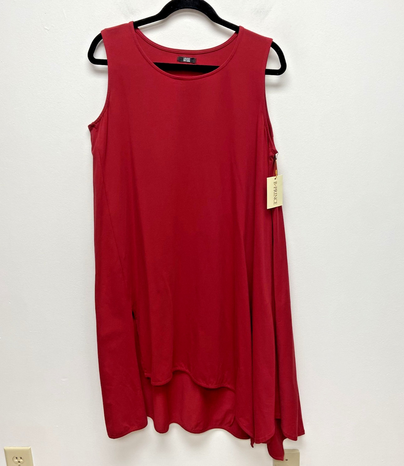 Moyuru Asymmetrical Dress Womens Red Sleeveless Lagenlook Classic Medium NWT