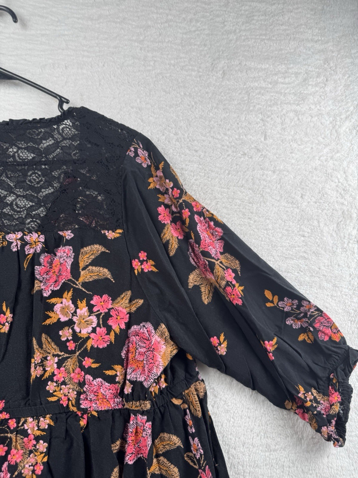 Torrid Plus Size 2 A-Line Black Pink Floral Lace Yoke V-Neck 3/4 Sleeve Dress
