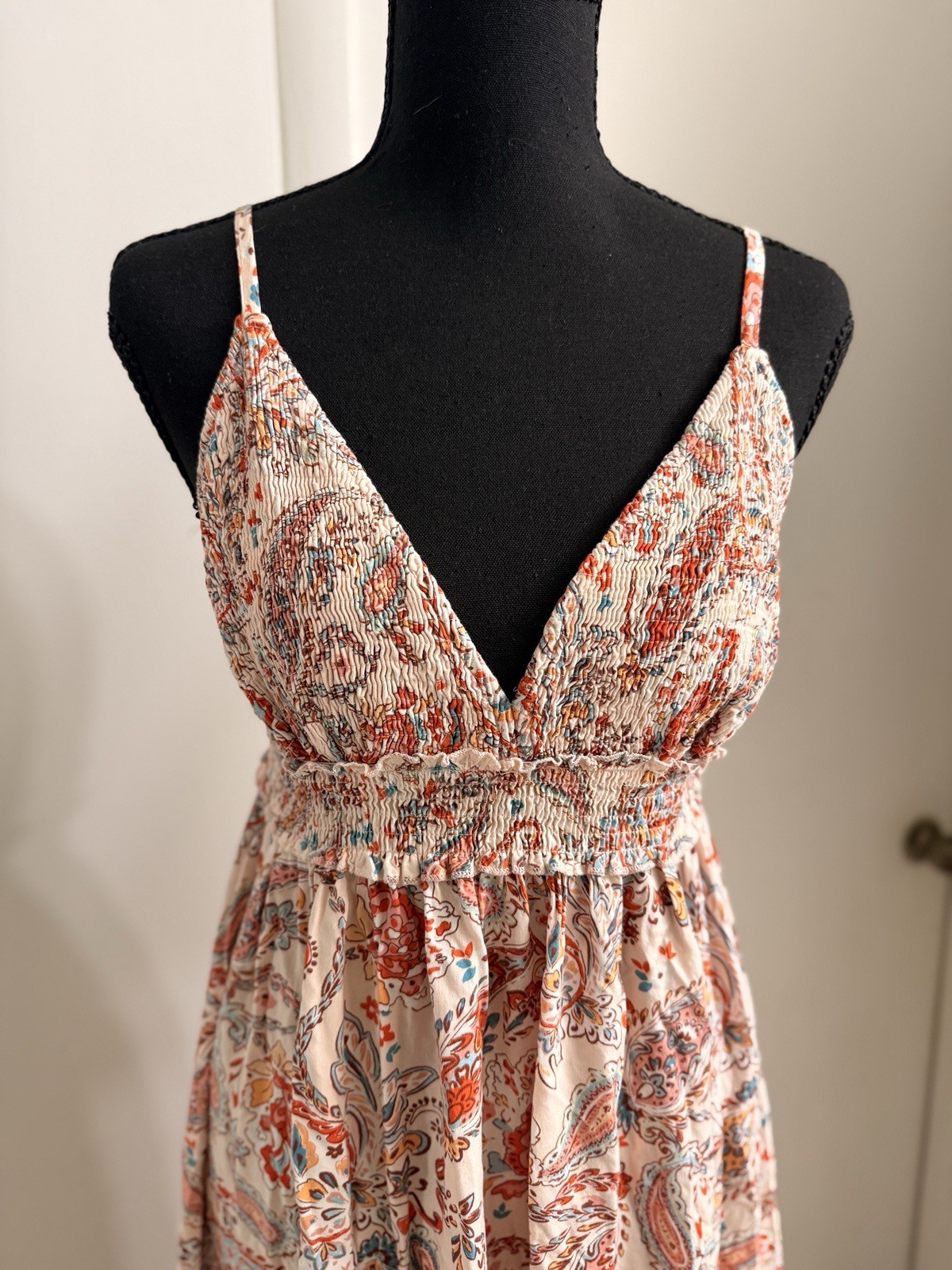 Beavely White Orange Blue Paisley Smocked Maxi Dress V-Neck Spaghetti Strap M
