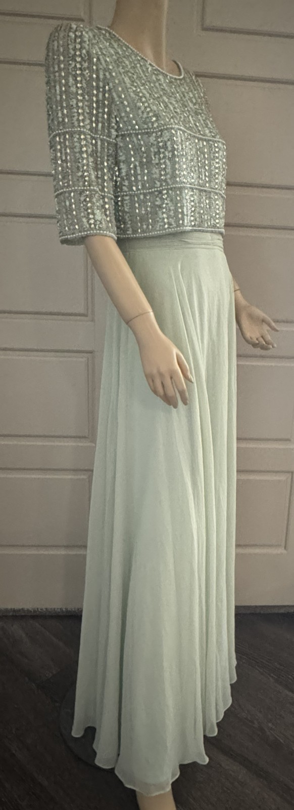 Mac Duggal 9180 Fully Beaded 3/4 Sleeves Top Chiffon Gown- Size 12 (LK#1146 A)