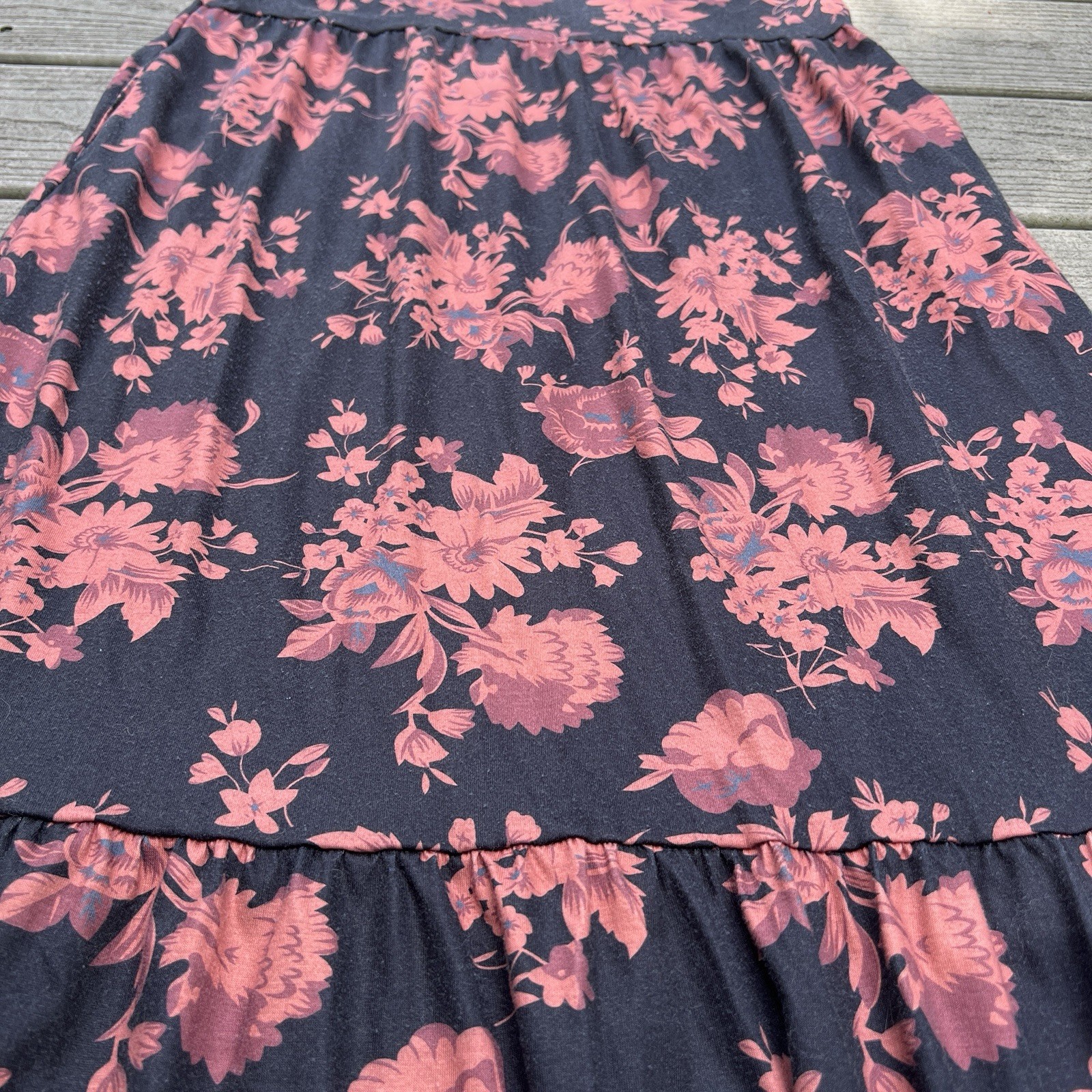 Amazon: Floral Black and Rust Short Sleeve Maxi Dress. Size Medium.