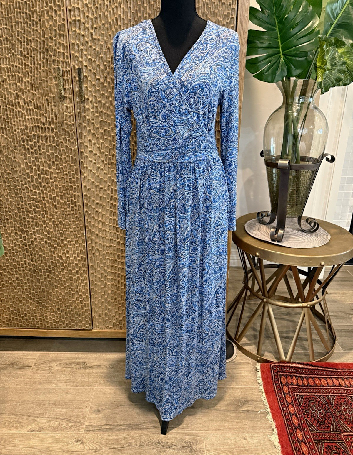 Lilbetter Dress WORN ONCE MAXI Paisley V-Neck Long Sleeve Women Large