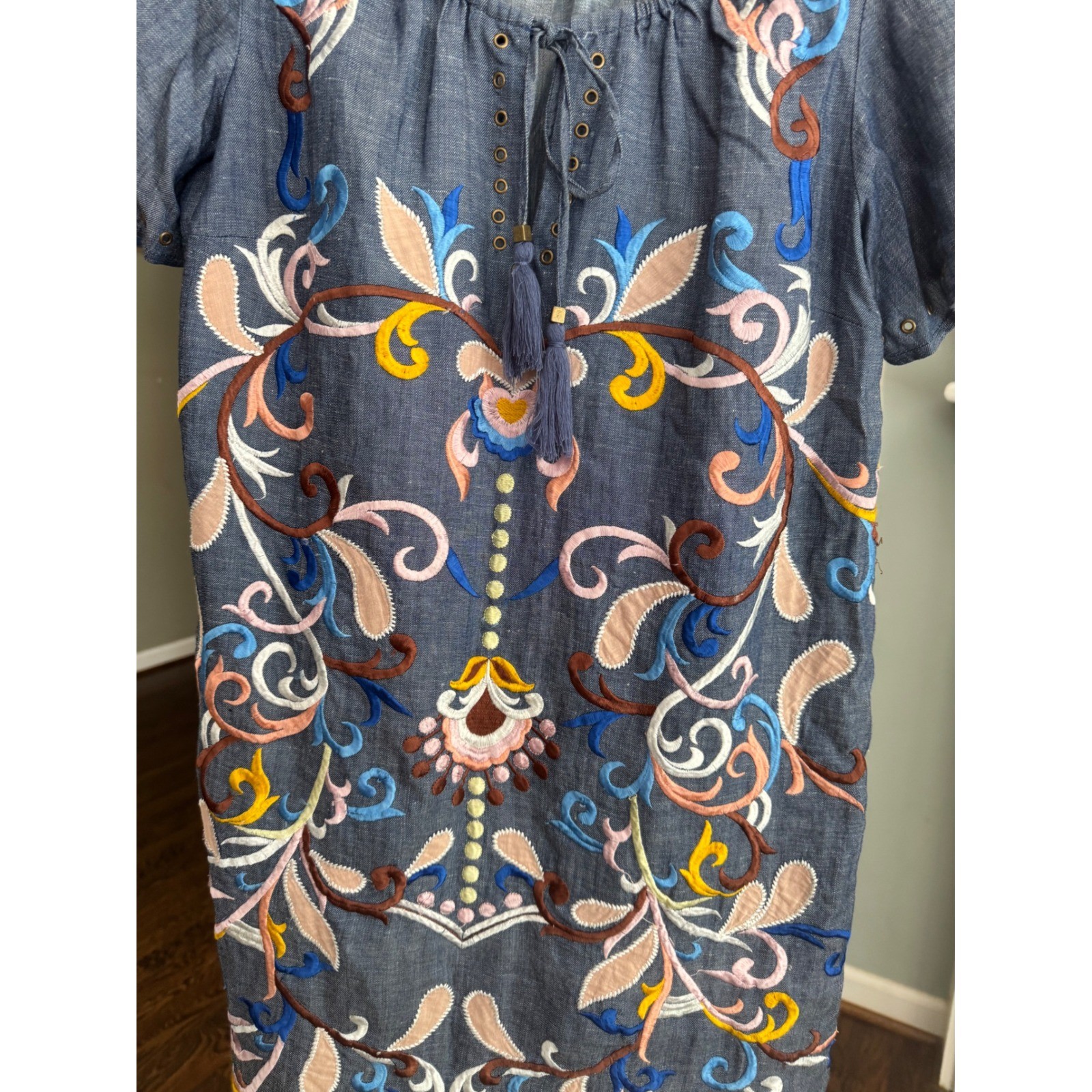 Holding Horses Anthropologie Folklore Tunic Dress Chambray Floral Embroidered