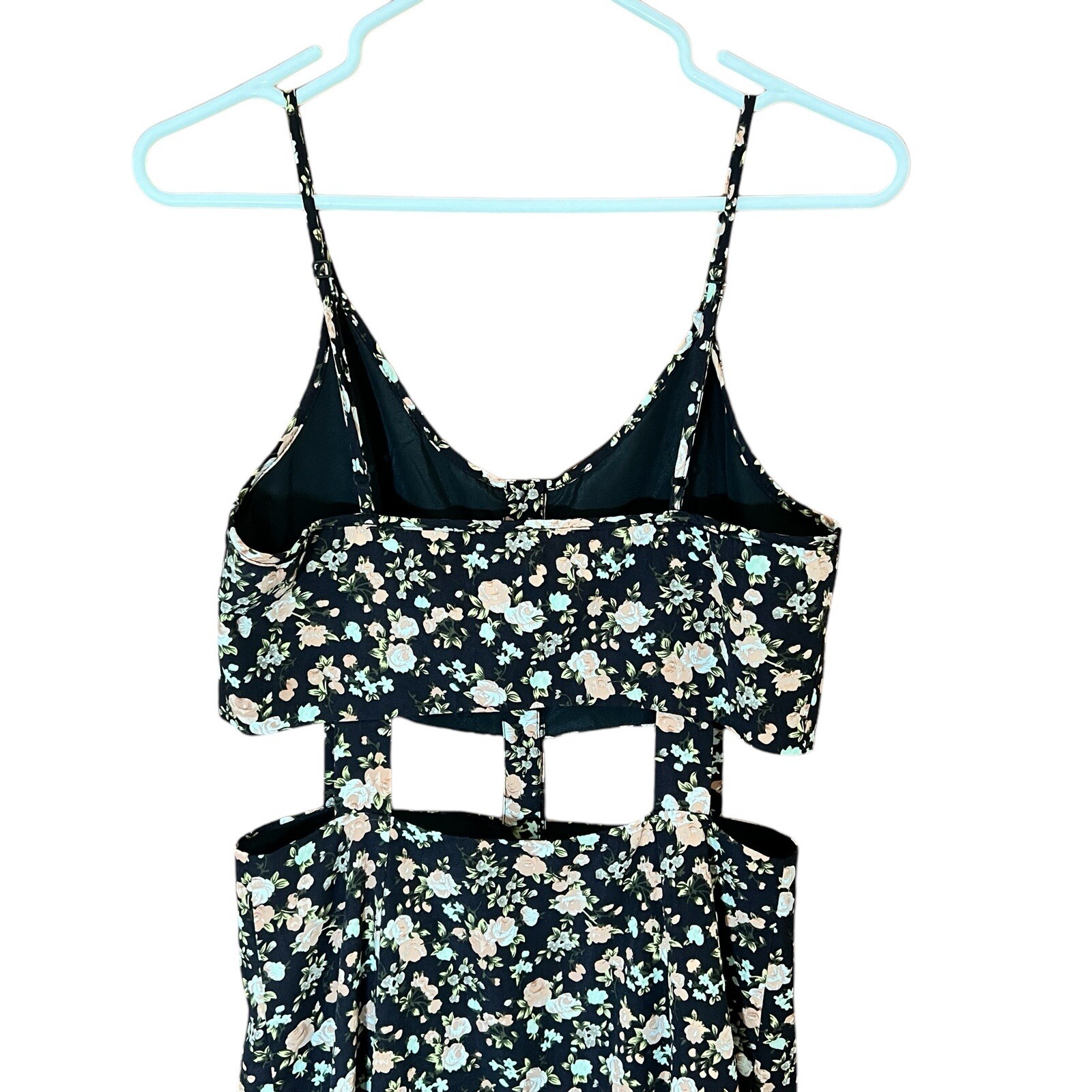 Pins and Needles UO Caged Cut Out Waist Maxi Dress Button Front Floral Sz 4 READ