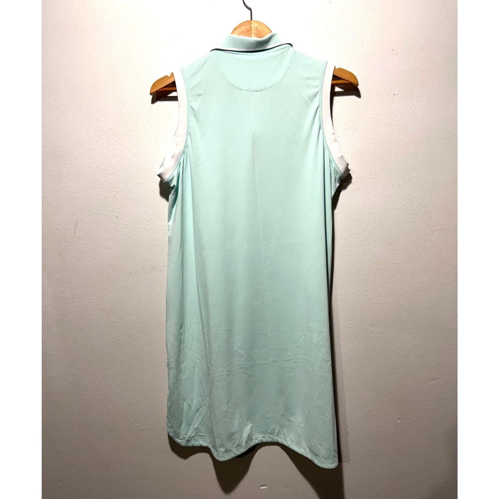 Peter Millar performance dress UPS 50+ Sun protection golf outdoor sports womenL
