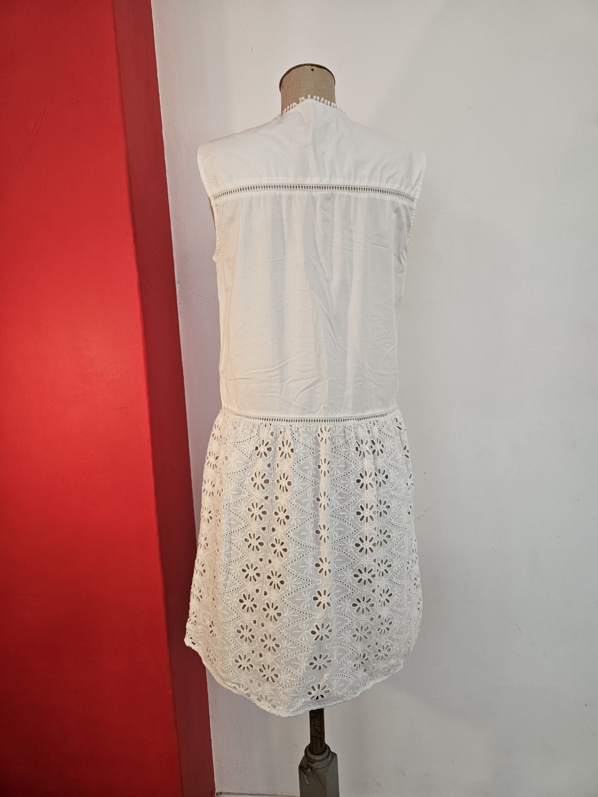 0039 Italy White Cotton Dress Lace Sleeveless Victorian infused Size M
