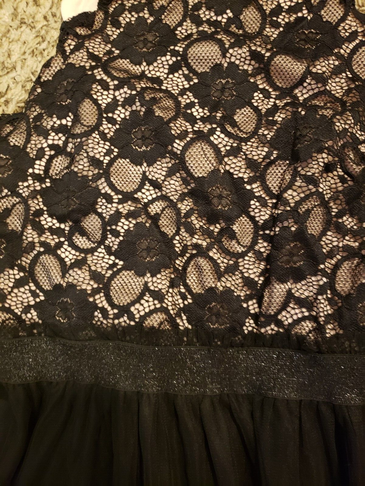 SPEECHLESS DRESS JUNIOR LARGE SCALLOPED LACE TULLE BLACK FLESH LINING Formal