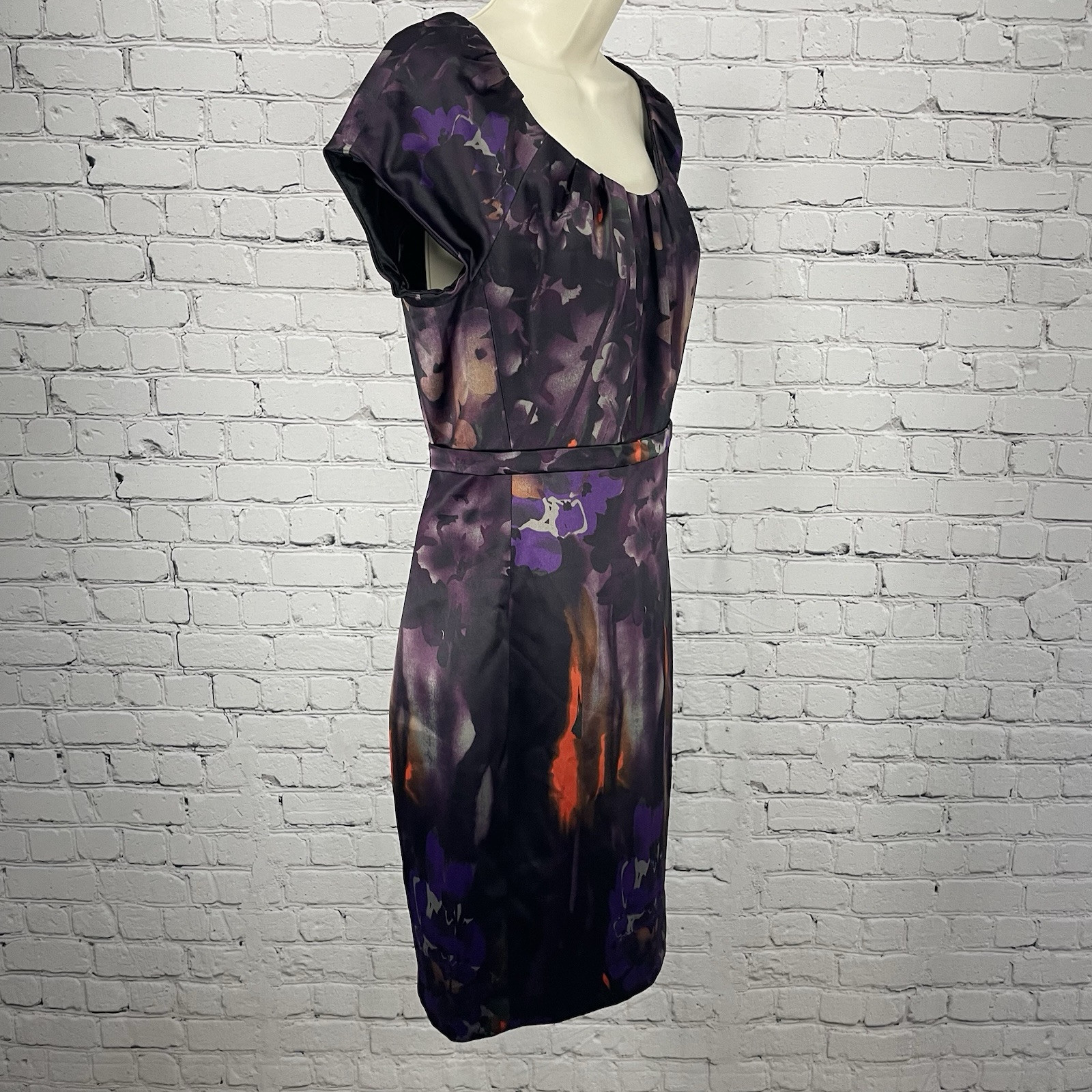 NWT Tahari Purple Floral Aladdin Ember Dress Ruched Zipped Belted Size US 4