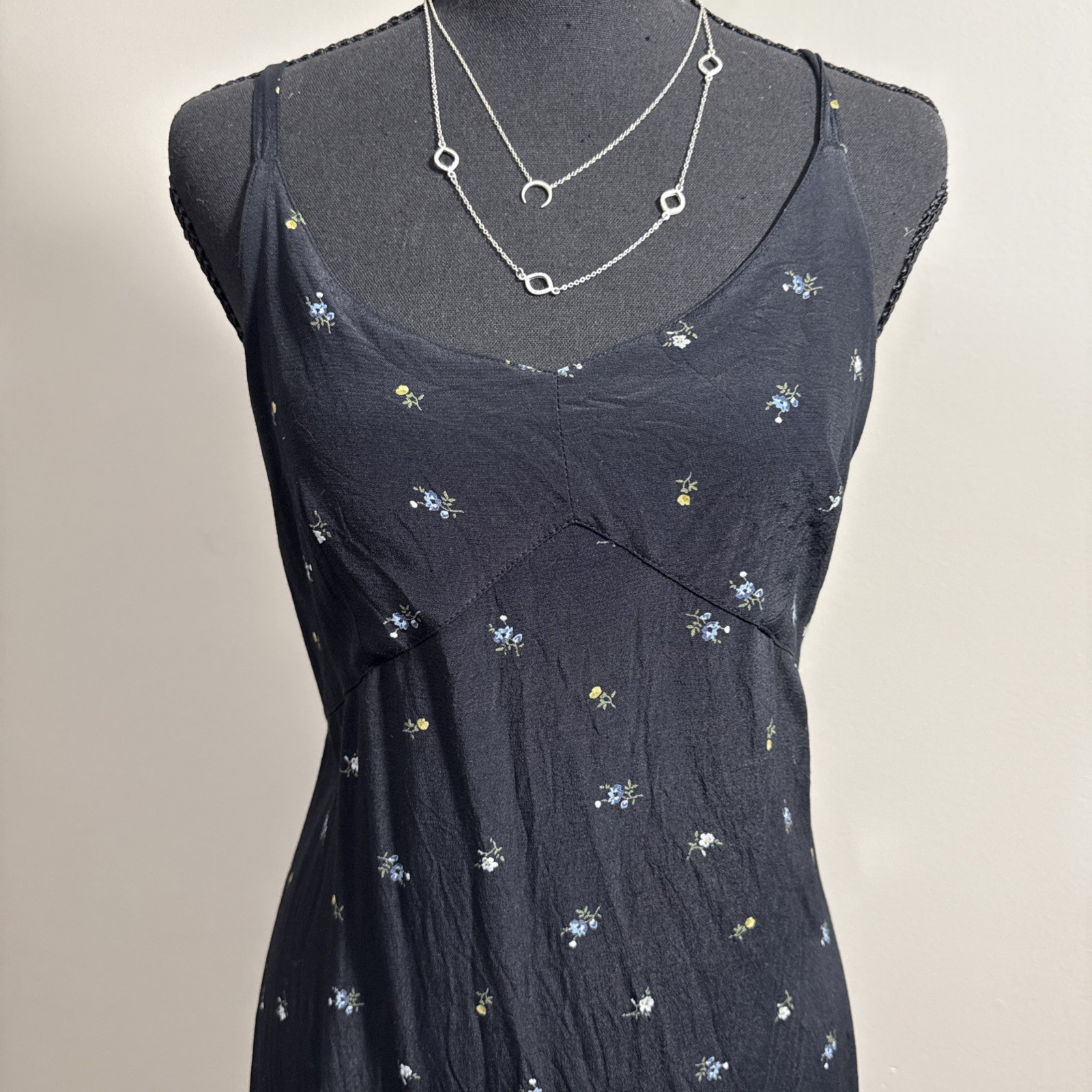 GAP Slip dress spaghetti strap sun Dress Black Small Flower Y2K cami cut Size 10