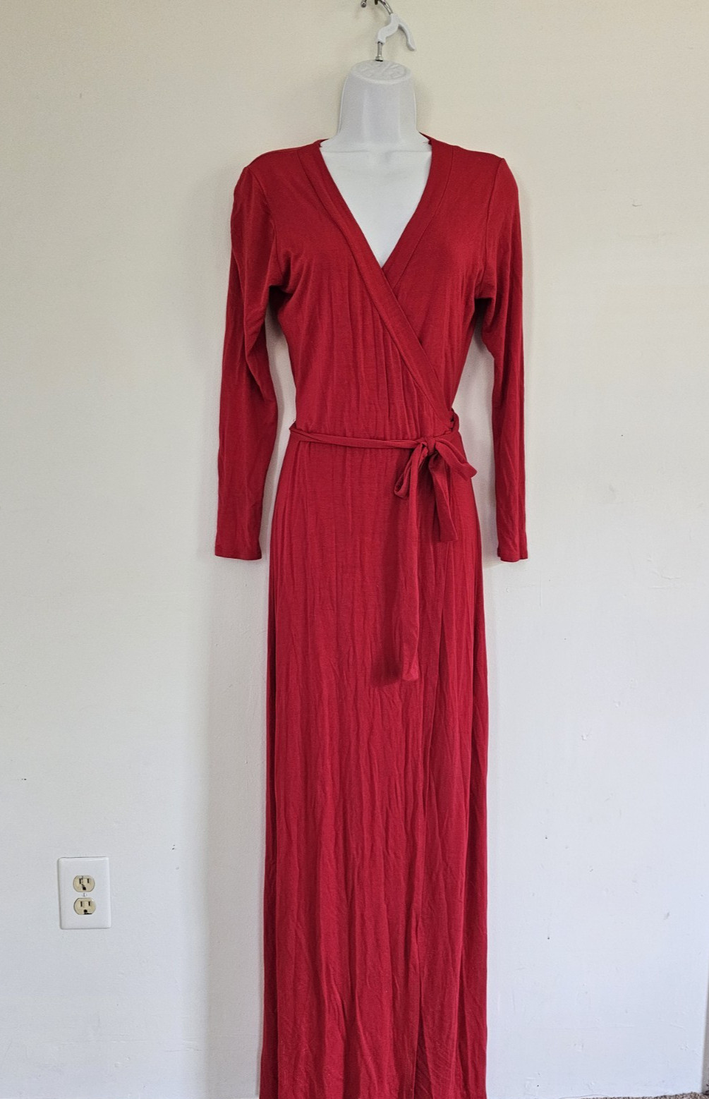 Got Style USA Red Wrap Crossover Maxi Dress size Medium Long Sleeve V-Neck