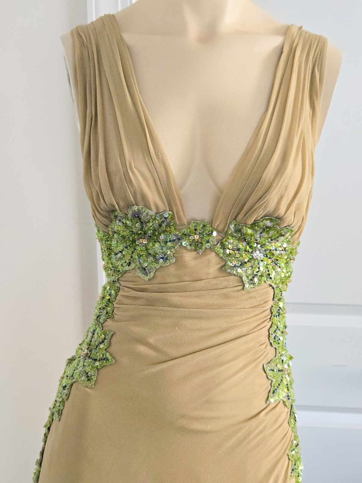 Vintage Mandalay Green Silk Beaded Sequin Y2K Plunging V Neck Evening Gown 6
