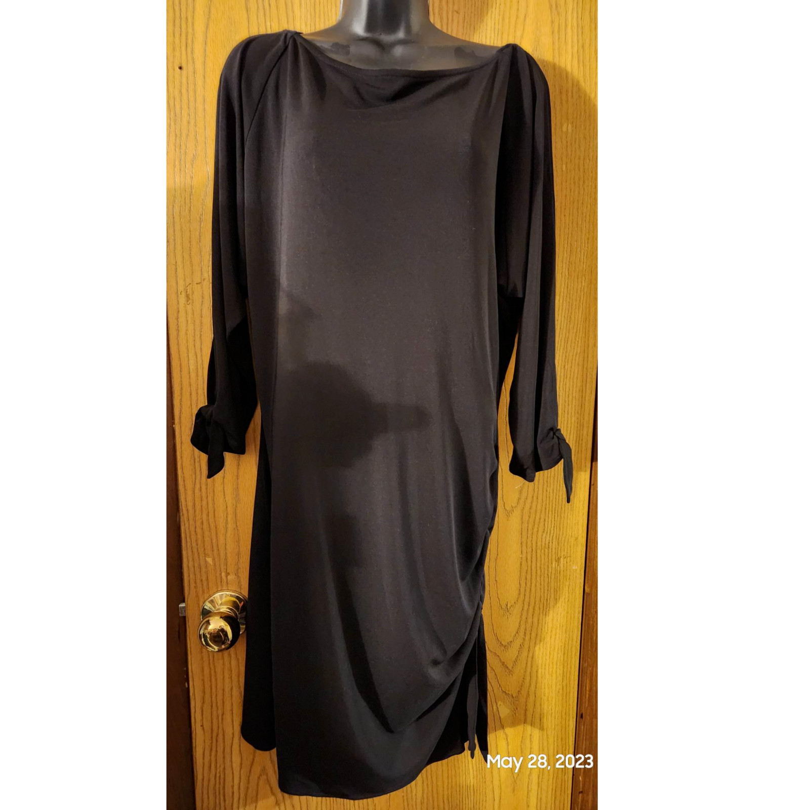 Caroline Rose Women’s Mother of Bride Dress Black Round Neck Long Sleeves Large