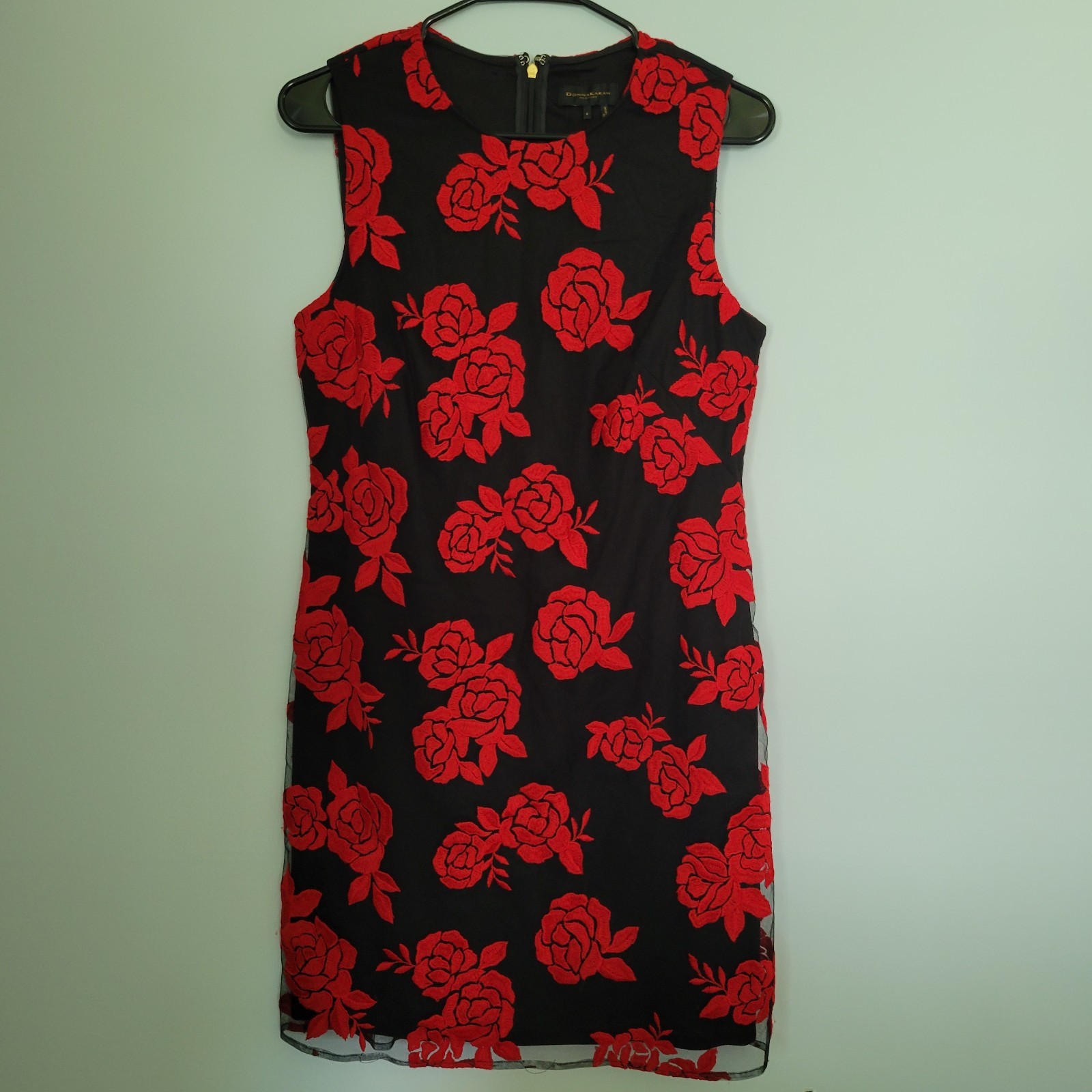 Donna Karan New York Women’s Black Red Embriodered Sheath Cocktail Dress Size 6