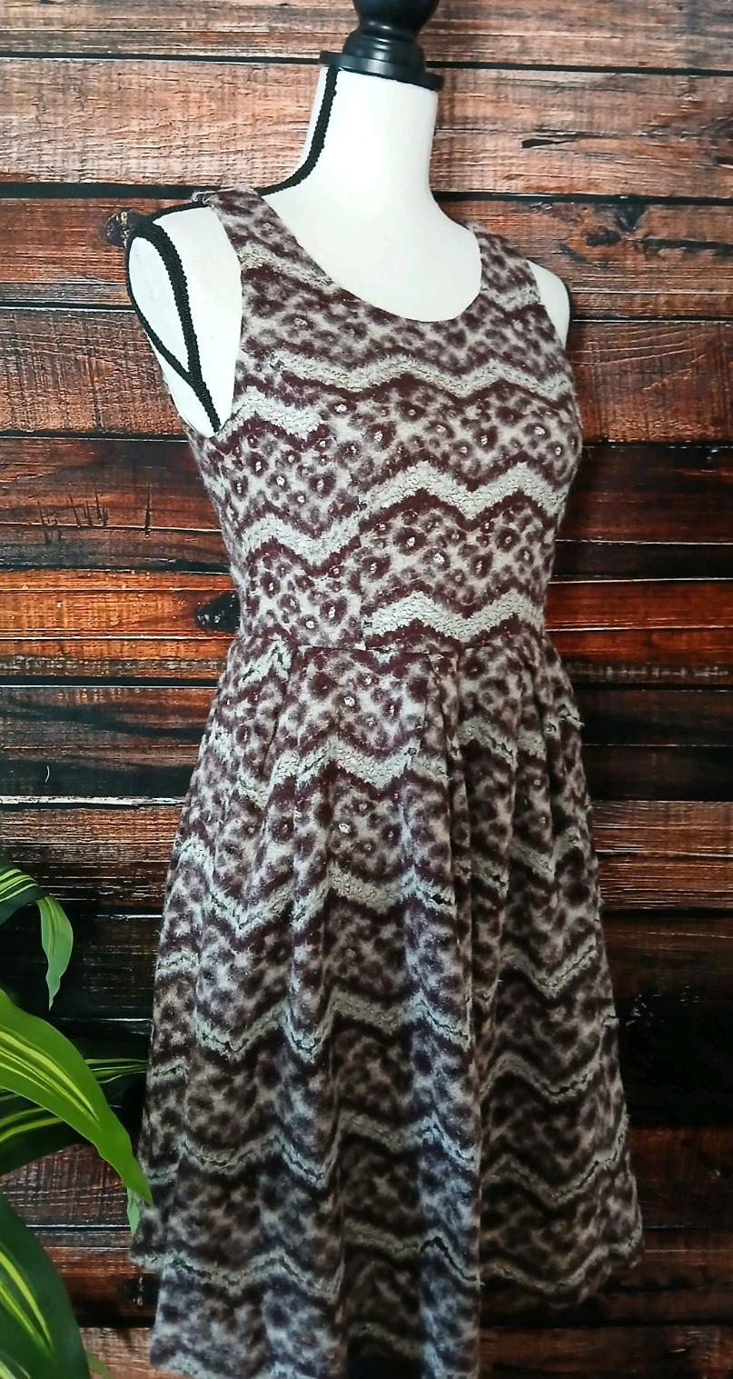 Hem & Thread Dress Size Medium Fit & Flare Lined Soft Fuzzy Leopard Print