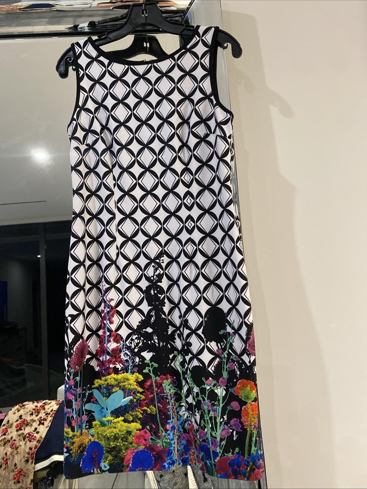 Joseph Ribkoff Floral Bodycon Dress Sleeveless Pull On Stretch Multicolor Size 8