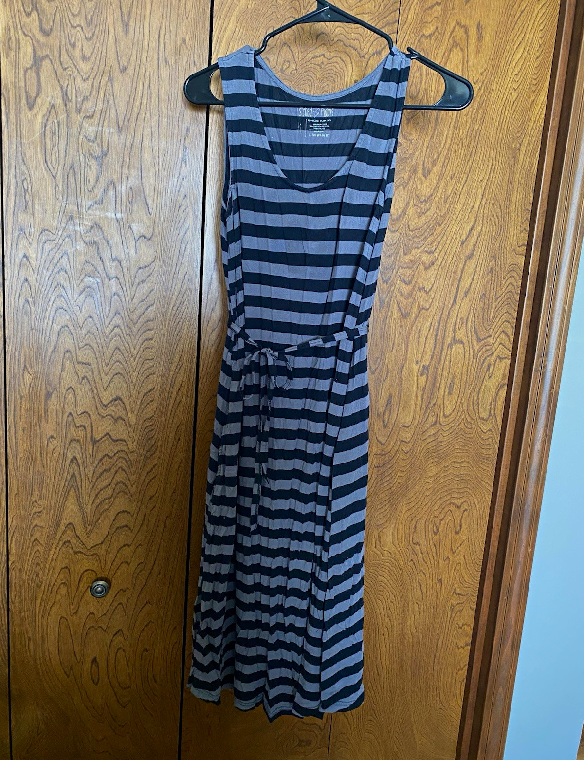Latched Mama Nursing Black/Gray Striped Knit Stretch Scoop Neck Midi Dress M Tie
