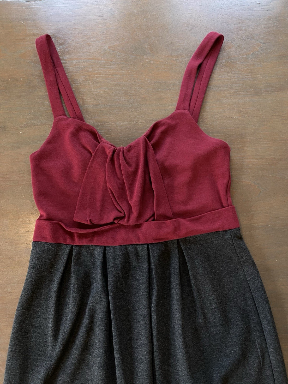 Ella Moss Dress Size Medium Burgundy & Gray Colorblock Front Twist Ruffle Detail