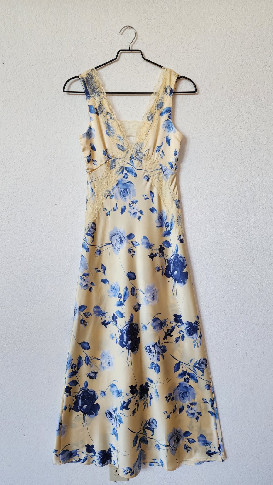 New Anthro Maxi Dress Size Small XS Yellow Satin Floral Coquette Wedding Europe
