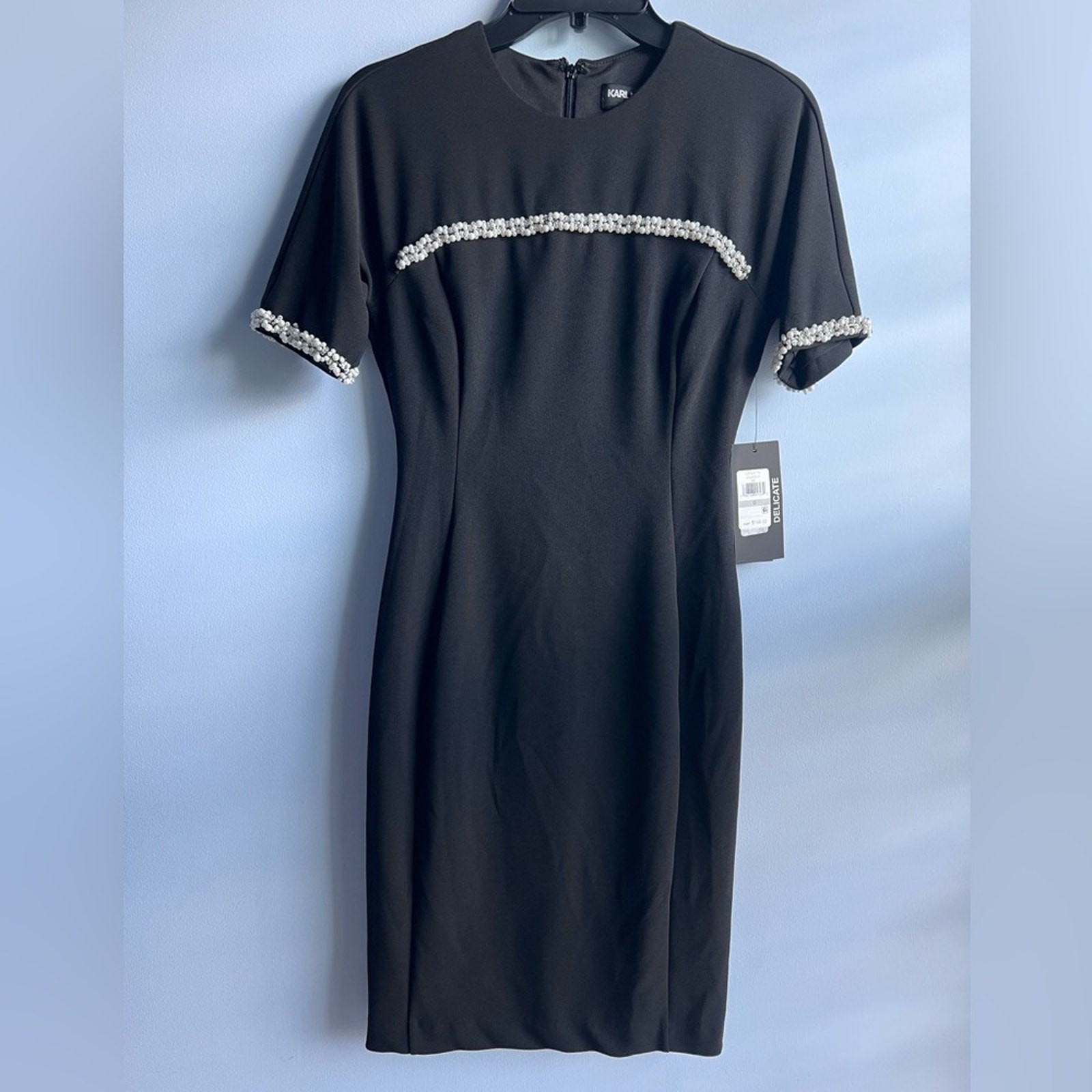 KARL LAGERFELD Women’s Pearl Trim Short Sleeve Round Neck Sheath Dress Size 8