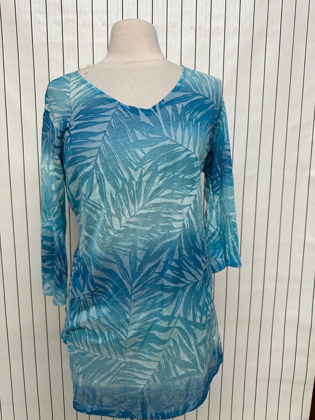 a.n.a A New Approach Dress Womens Blue Palm Leaves Print V Neck Pullover Size M