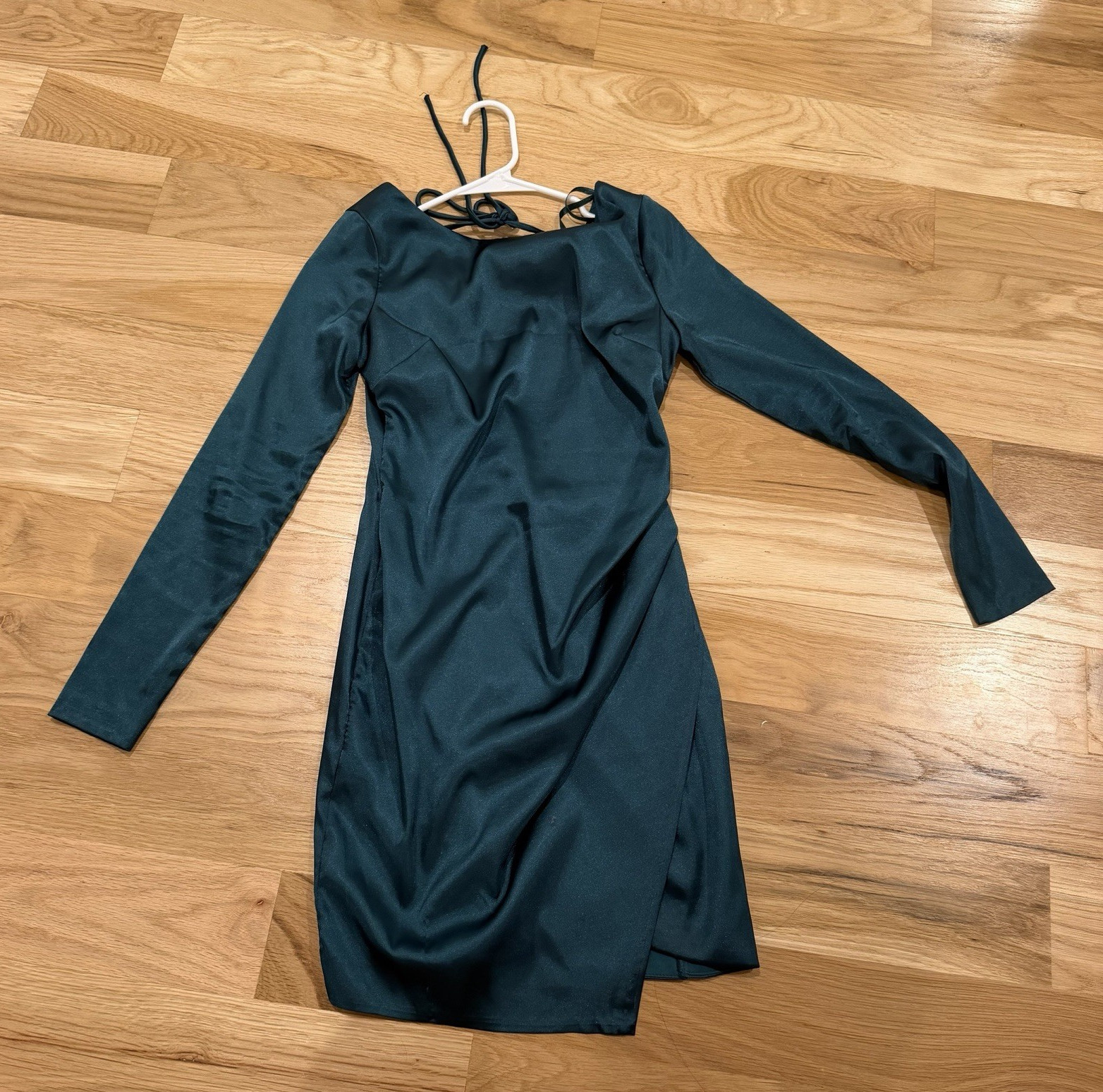 City Vibe Women’s S Green Solid Bodycon Square Neck Long Sleeve Mini Zip