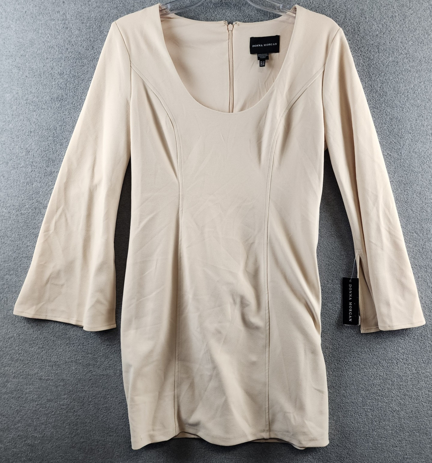 Donna Morgan Scoop Neck Long Sleeve Mini Dress Women’s 6 Horn Back Zip Closure