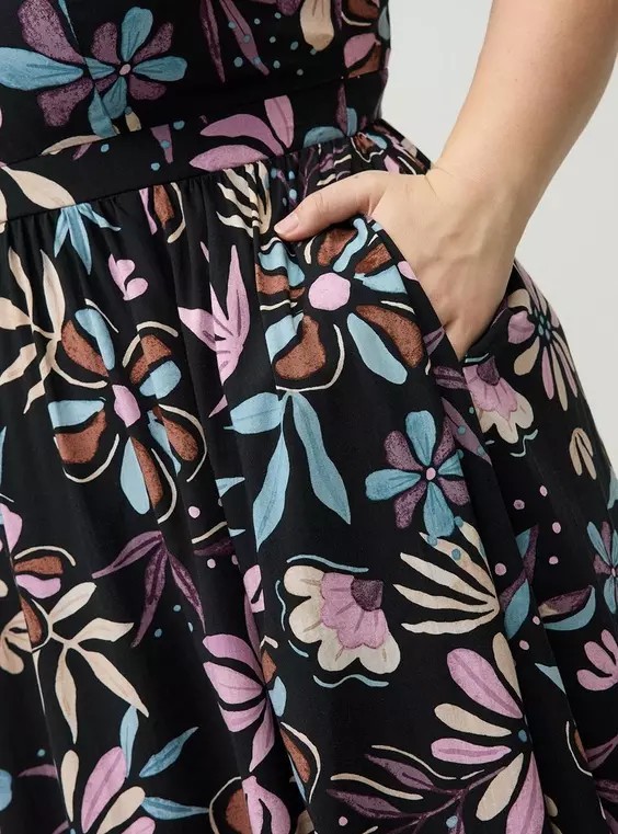 Torrid Cydnee Floral Doodles Black Halter Maxi Dress Women’s Plus Size 1X Nwt