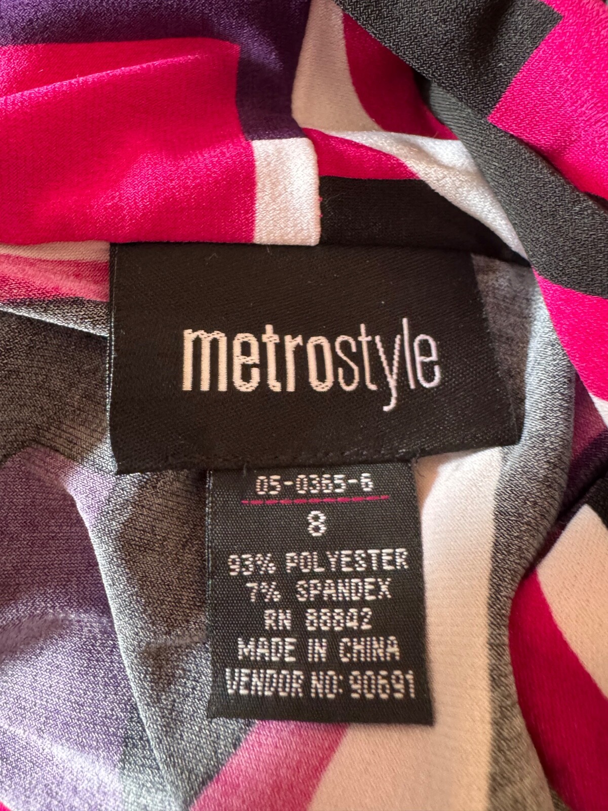 METROSTYLE SIZE 8 Multi Geometric Rauch Sides at Waist Folded Shoulder Collar