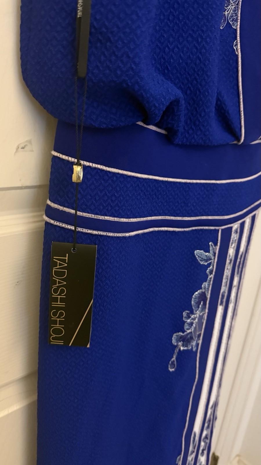 Tadashi Shoji Blue White Floral Round Neck Sleeveless Embroidered Zip Midi 2