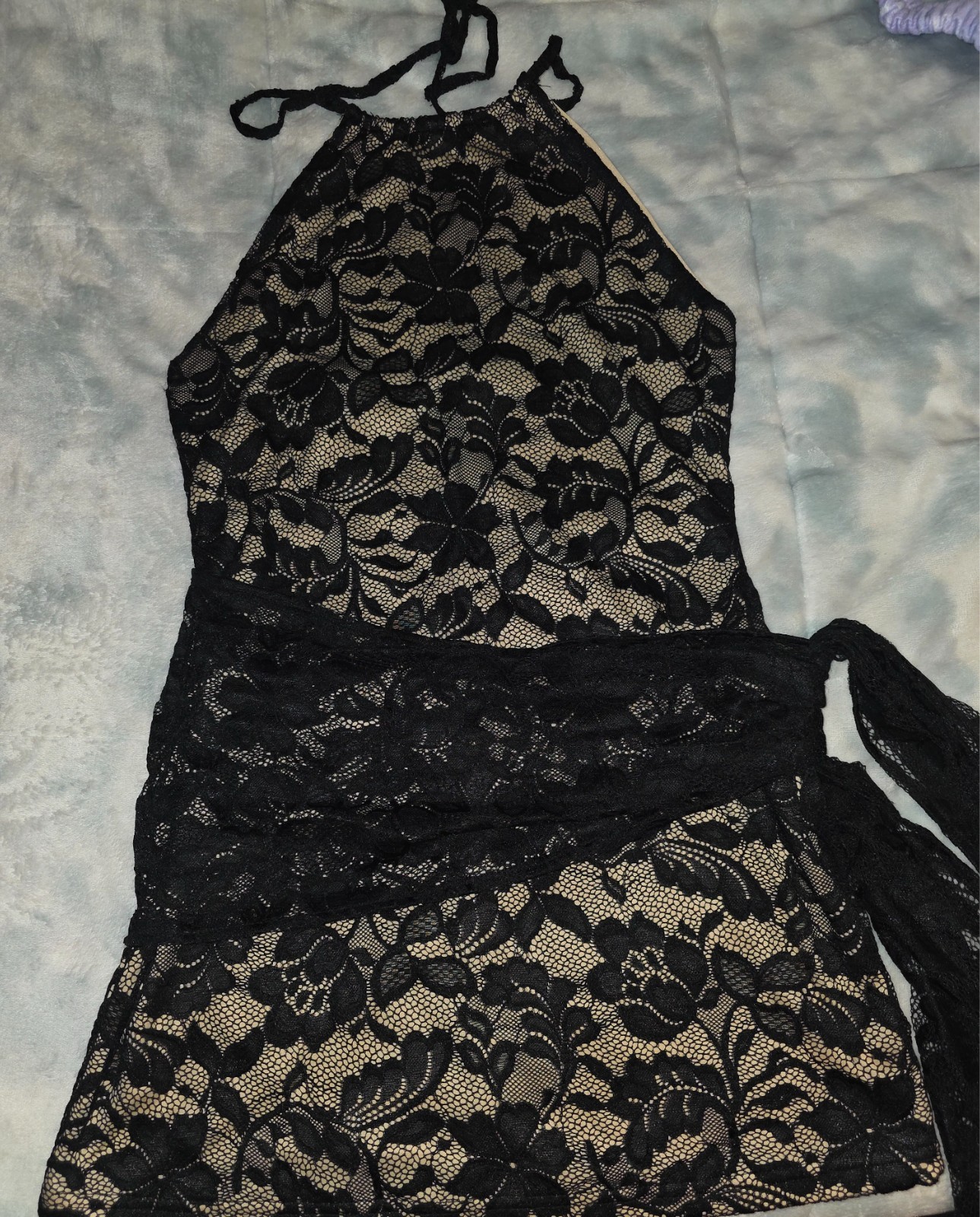 Womwns size Large Lace halter dress